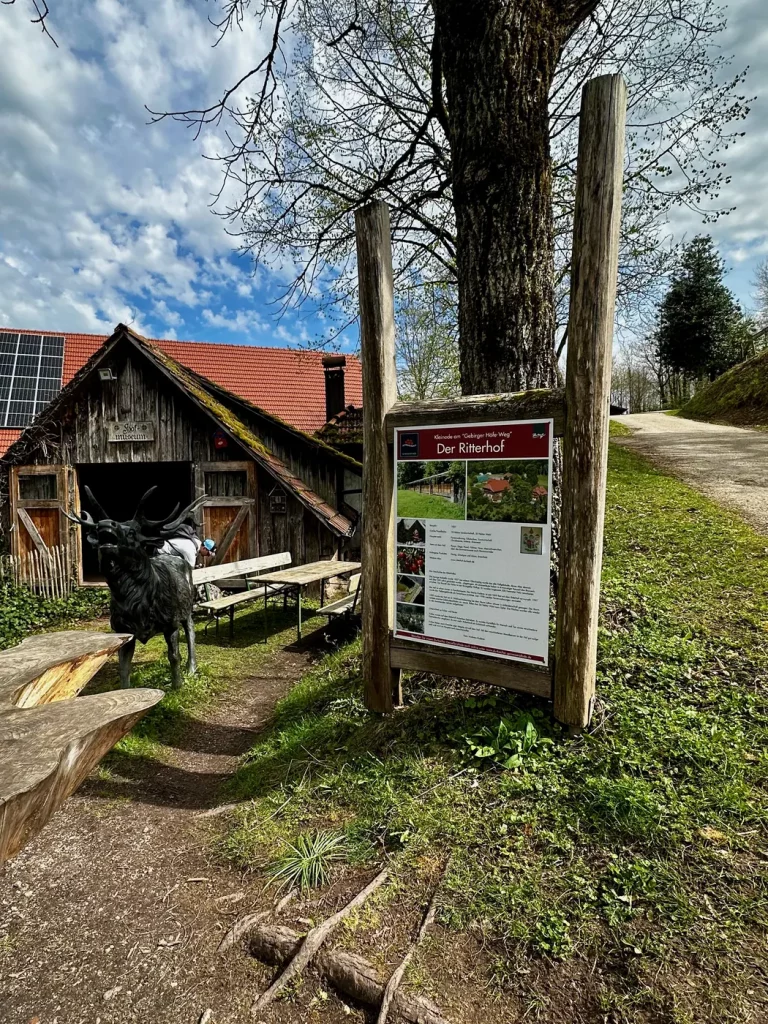 Informationstafel am Gebirger Höfe-Weg in Durbach